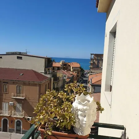 I Mori In Campidoglio Affitta Guest house *